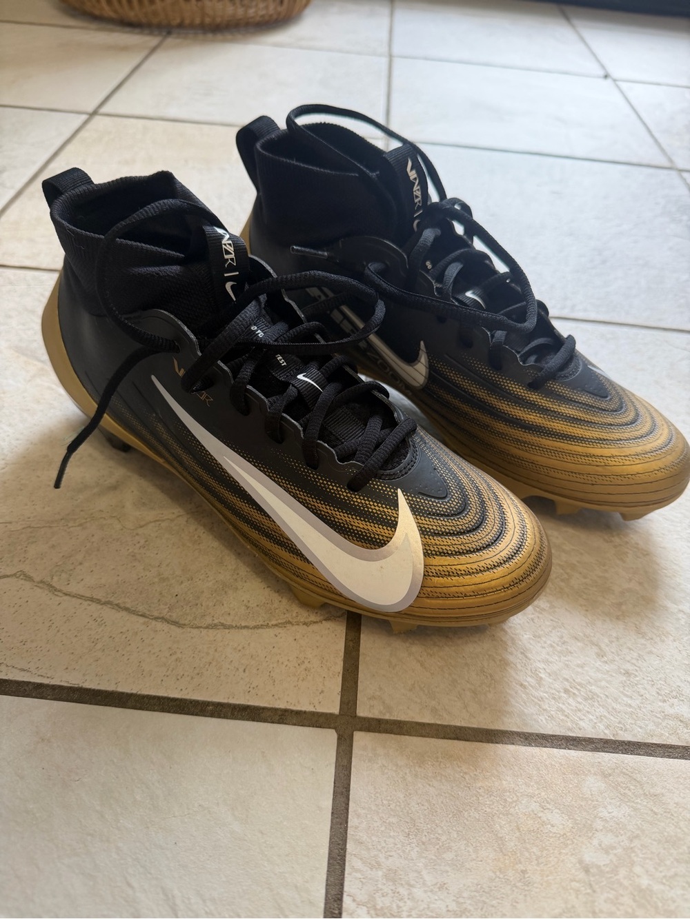 Nike Vapor Pro 1 football cleats